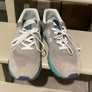 Mens New Balance Sneakers